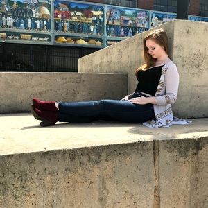 ✋🏻💕👩🏻‍🦰 Meet Your Posher! ☺️✌🏻👩🏻‍🦰